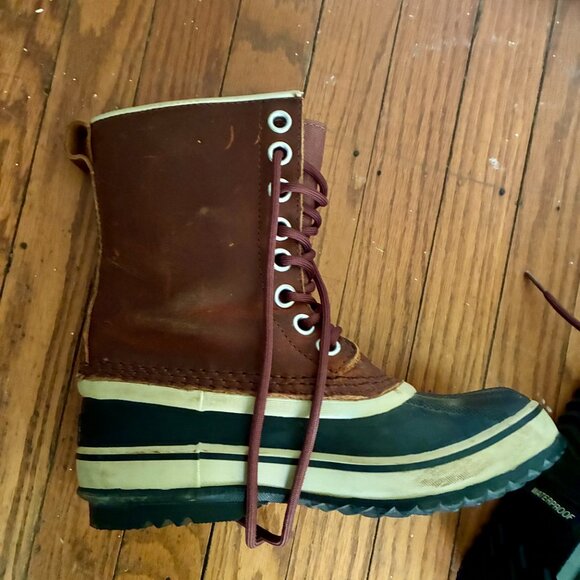Sorel Waterproof Leather Duck Boots - Picture 6 of 10